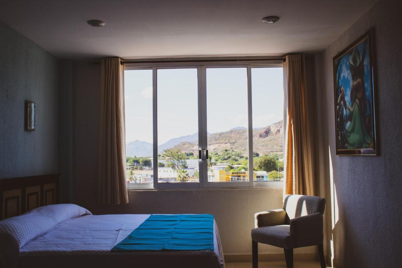 Hotel De La Pena Inn Санто-Доминго-Теуантепек Экстерьер фото